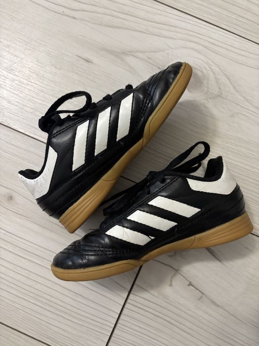 Футзали адідас  для дитини