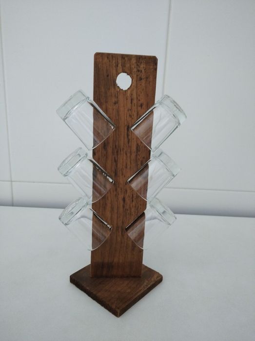 Suporte com 6 copos