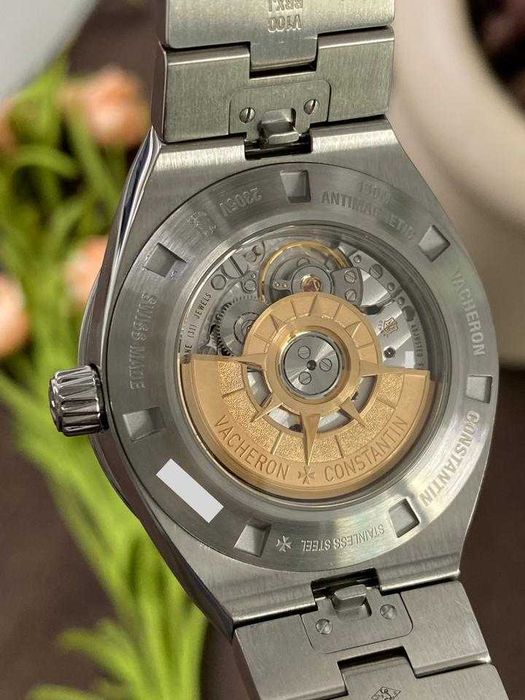 Vacheron Constantin Overseas 2305V stal diamenty 37 mm