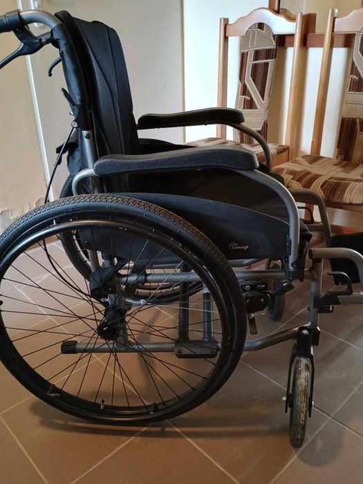 Wózek inwalidzki firmy Timago