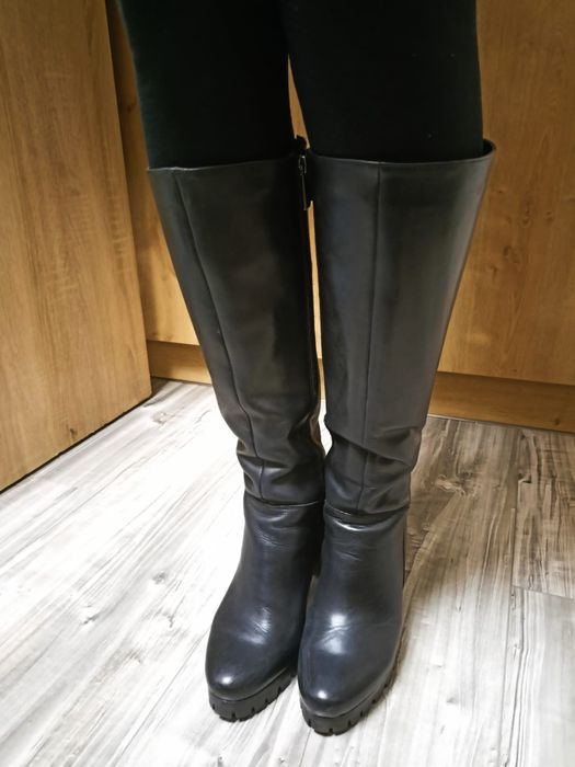 Wysokie kozaki na obcasie Lasocki