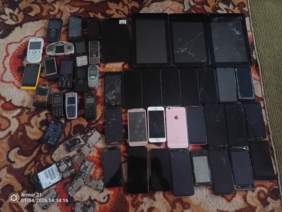 Продам одним лотом ціна договірна