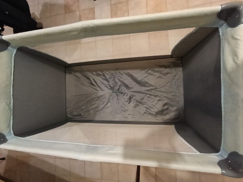 Cama de viagem Lupilu