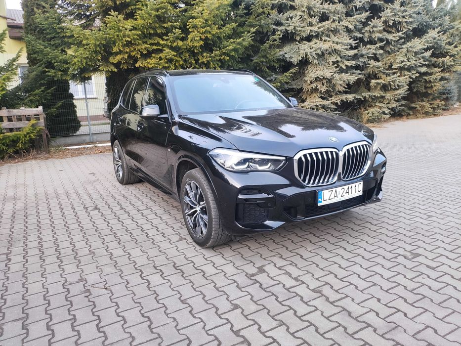 Wynajem samochodu osobowego  dostawczego busa wypożyczalnia BMW X5 G01