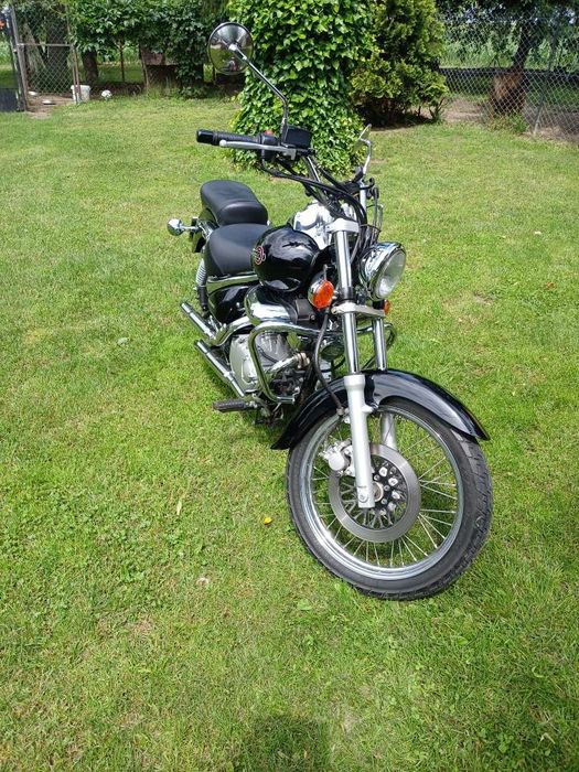 Suzuki Intruder 125