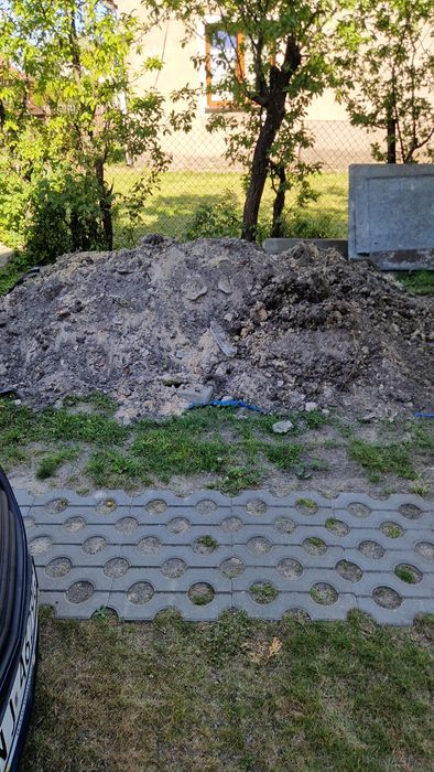 Ziemia do wyrównania terenu