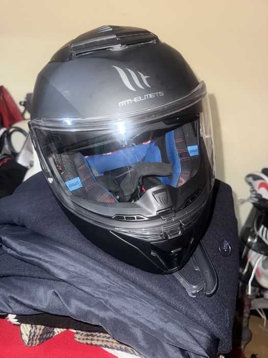 Capacete MT modular preto mate