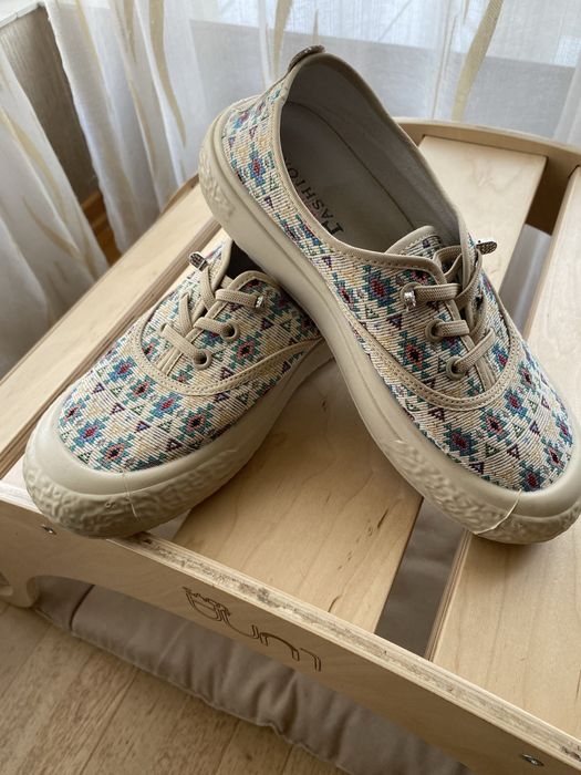 Макасини легкі на шнурках