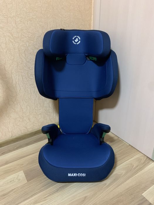 Автокресло-Бустер  Maxi-Cosi Morion i-Size 3-12 лет