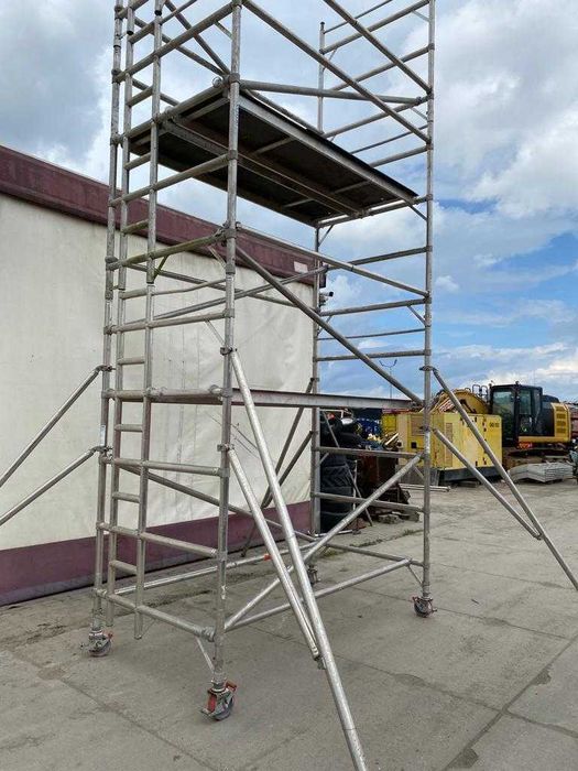 Szerokie rusztowanie jezdne  aluminiowe 6 m roboczych