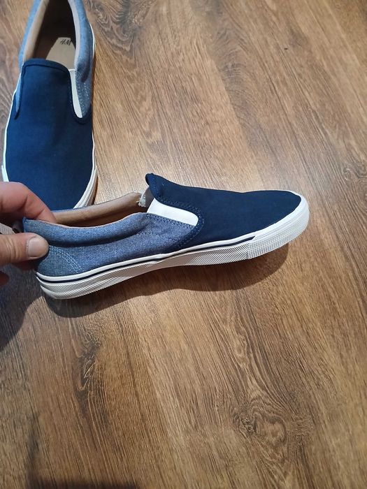 Продам чоловічі кеди бренду H M