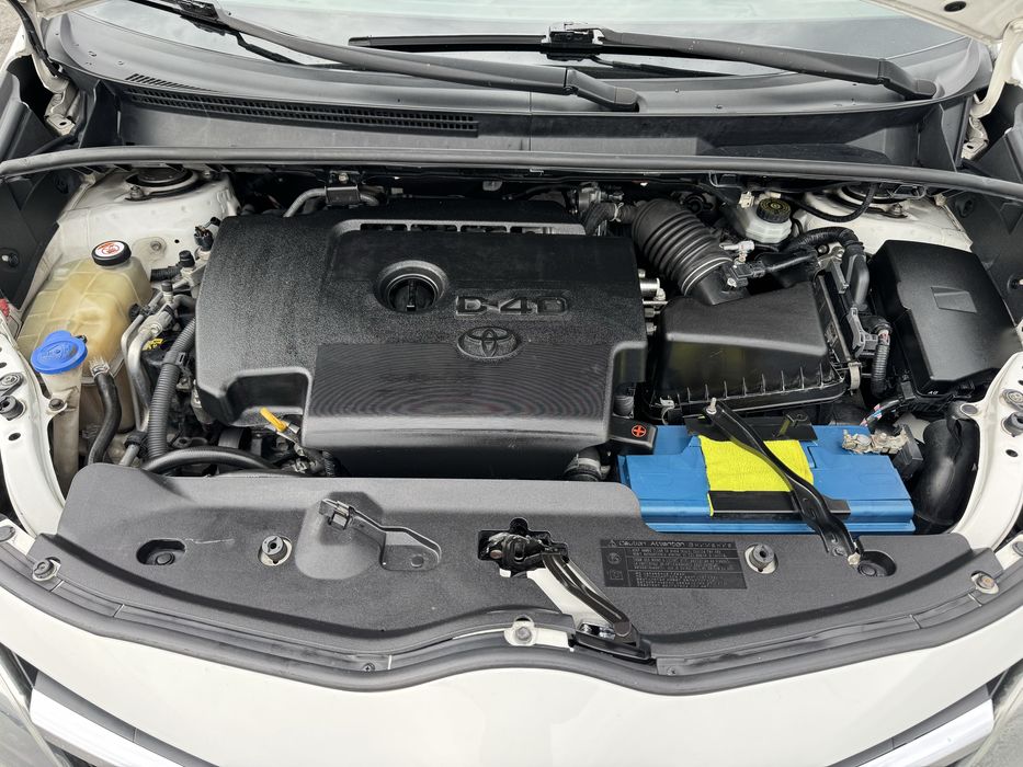 Продам Toyota Verso 2013 (Рестайлінг) — 2.0 Дизель, 1 власник в Україні!