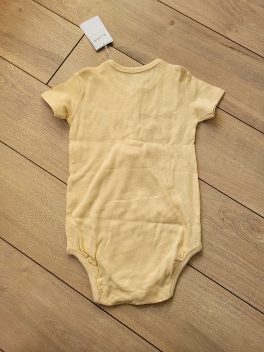Nowe body Reserved struktura waflowa lato 98 2-3 lata