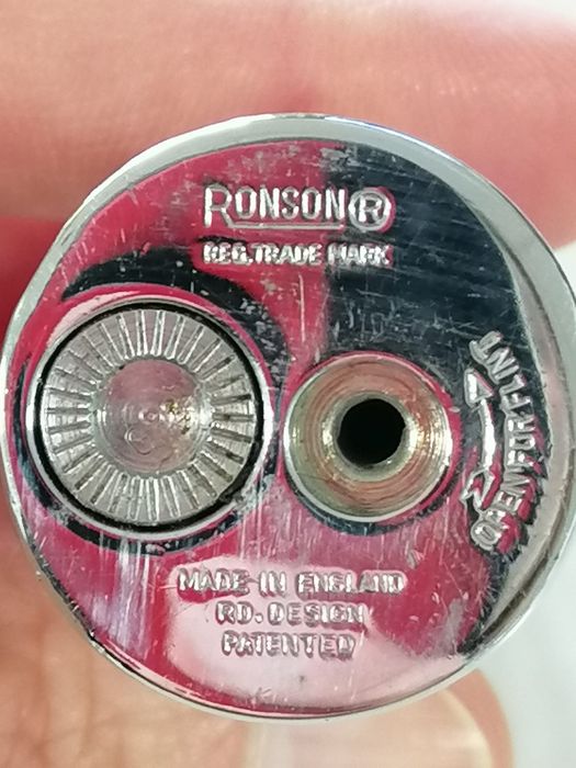 Isqueiro Ronson marca conceituada e registada fabrico Made um England