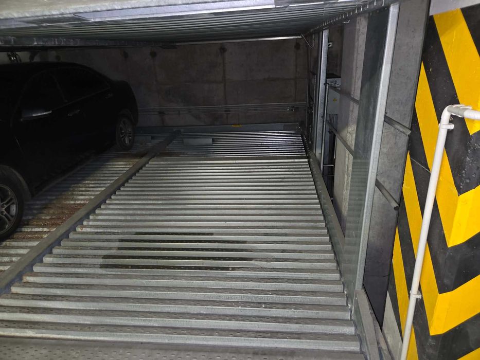 miejsce postojowe na platformie zależnej