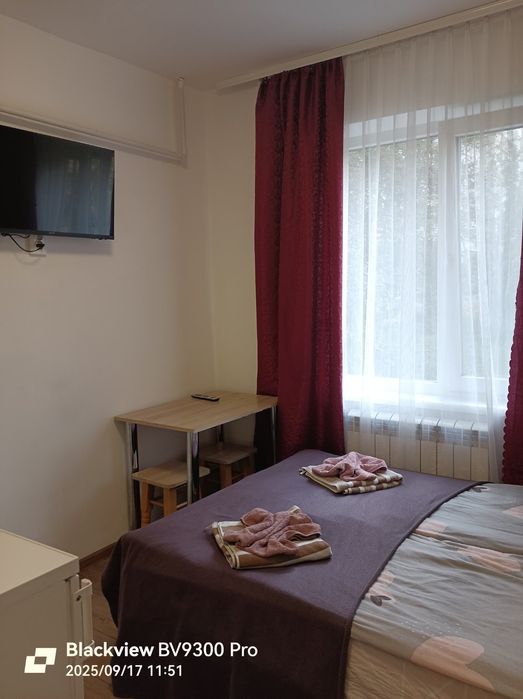 Подобово, потижнево студія, Епіцентр