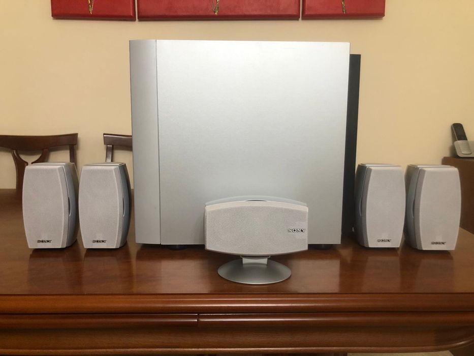 Subwoofer ativo com 5 colunas