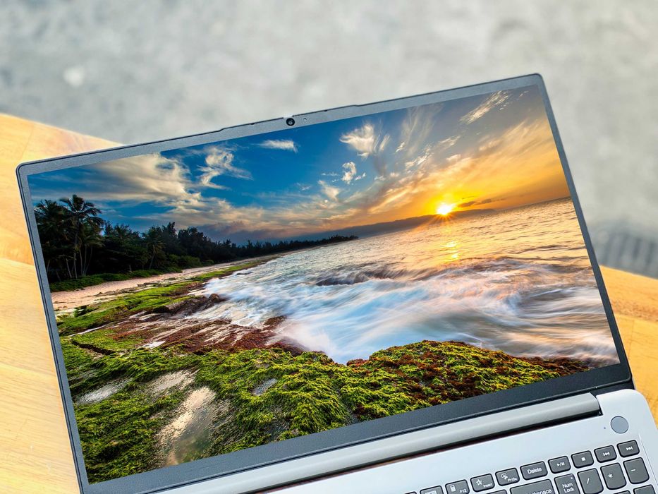 Lenovo Hexadecacore 15.6" Ryzen7/16GB/1TB_Nvme com Garantia