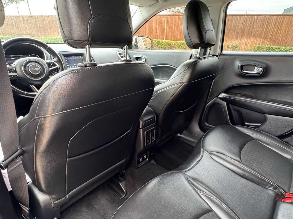 Jeep Compass Latitude      2019