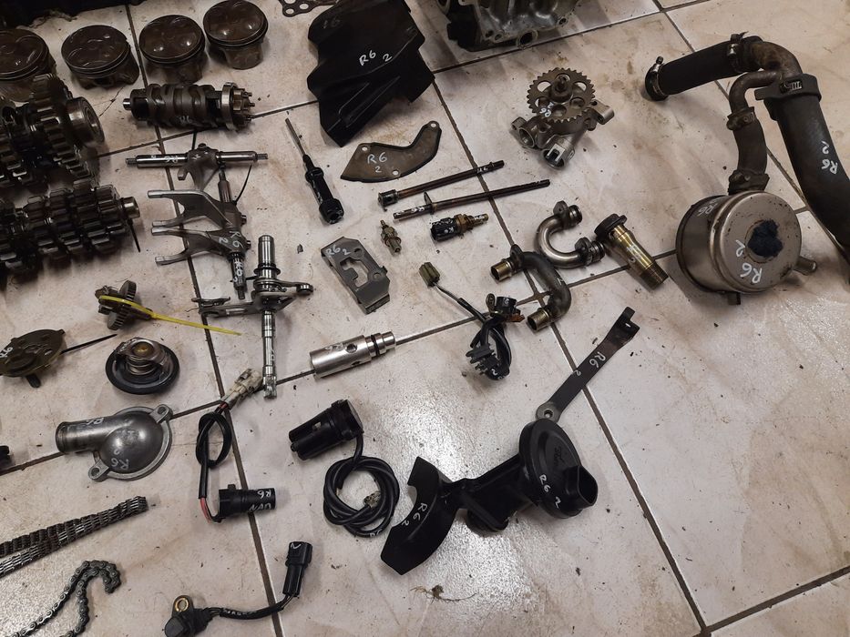 Yamaha r6 silnik części RJ05 głowica wał cylinder skrzynia kapa 03-04r