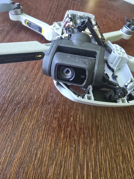 dji mini 2 części po rozbiciu