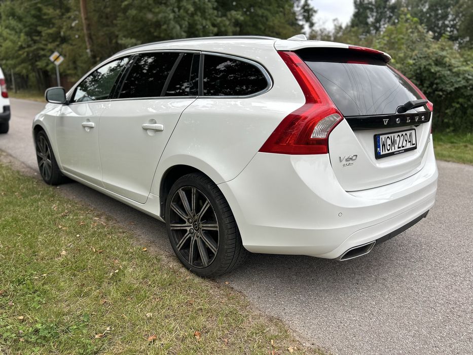 Volvo v60 D4  biturbo SUMMUM FULL OPCJA NOWY ROZRZAD, Turbo