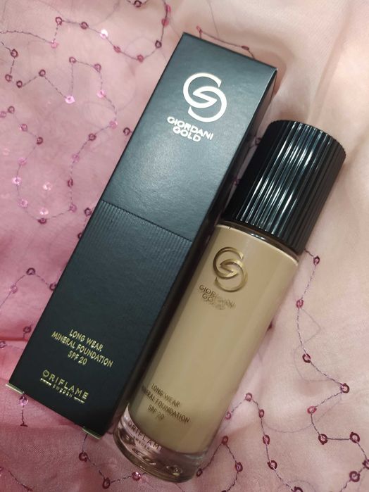 Podkład Natural Beige Oriflame