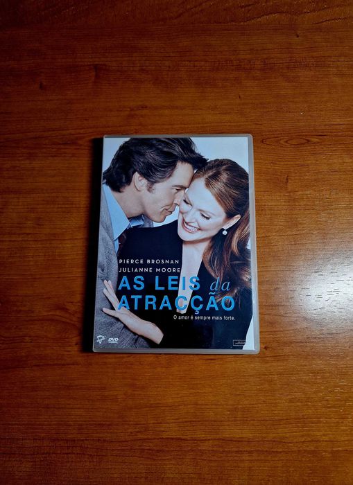 AS LEIS DA ATRACÇÃO (Pierce Brosnan/Julianne Moore)