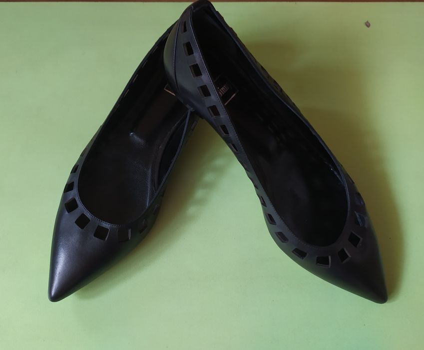 Балетки, туфли черные, зауженные 39-40