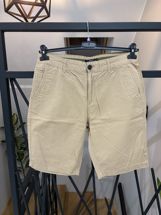 Męskie spodenki bershka