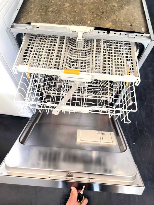 Посудомийна машина бу Miele G 6300 SCi в ідеальному стані