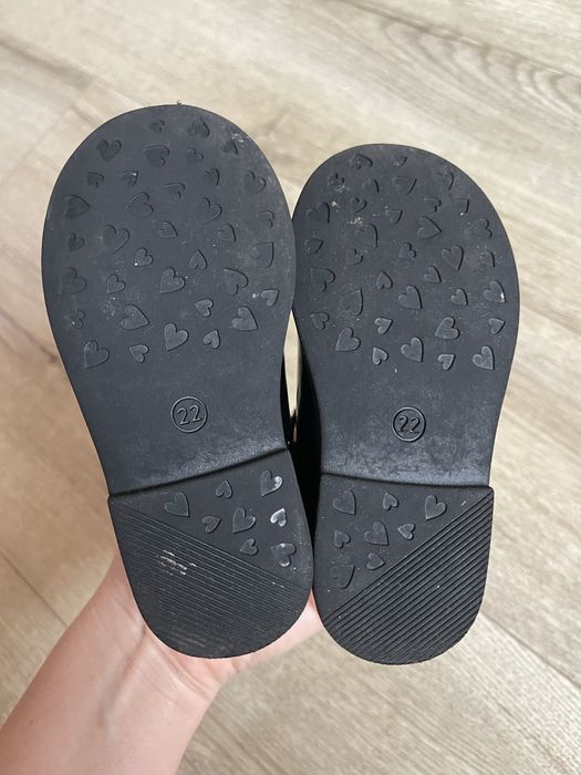 Туфлі для дівчинки розмір 22