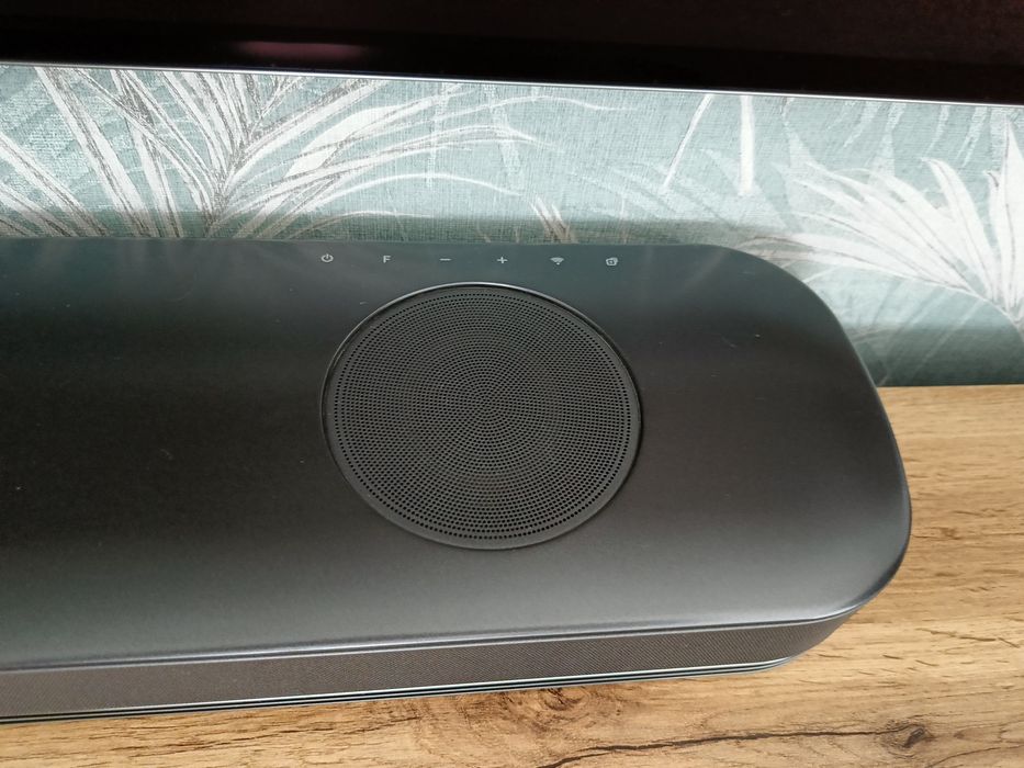 Pilot do soundbar LG SJ9 Atmos