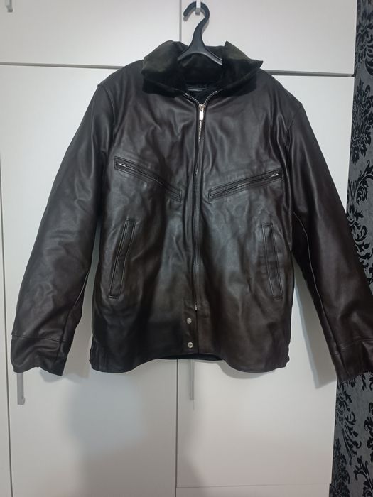 Куртка льотна шкіряна.