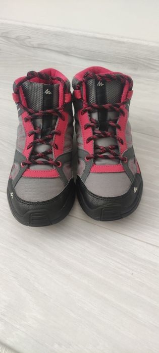 Продам дитяче взуття фірми Quechua