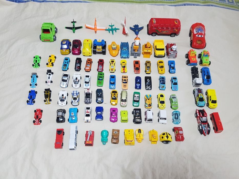 Продам машинки  детские