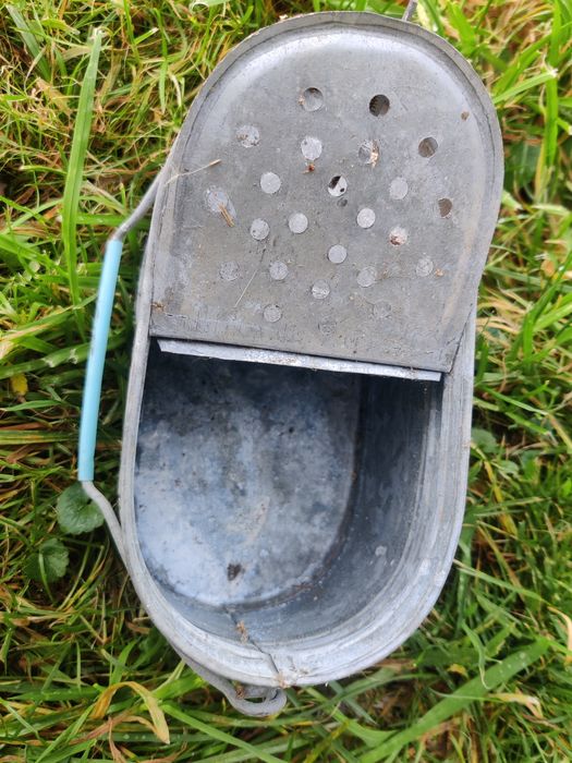 Sadzyk na ryby metalowy