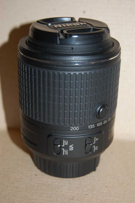 Об'єктив Nikon DX AF-S Nikkor 55-200mm 1:4-5.6GII ED VR II