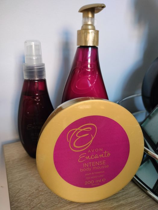 ENCANTO Intense perfumowany zestaw 3-kosmetyków Avon