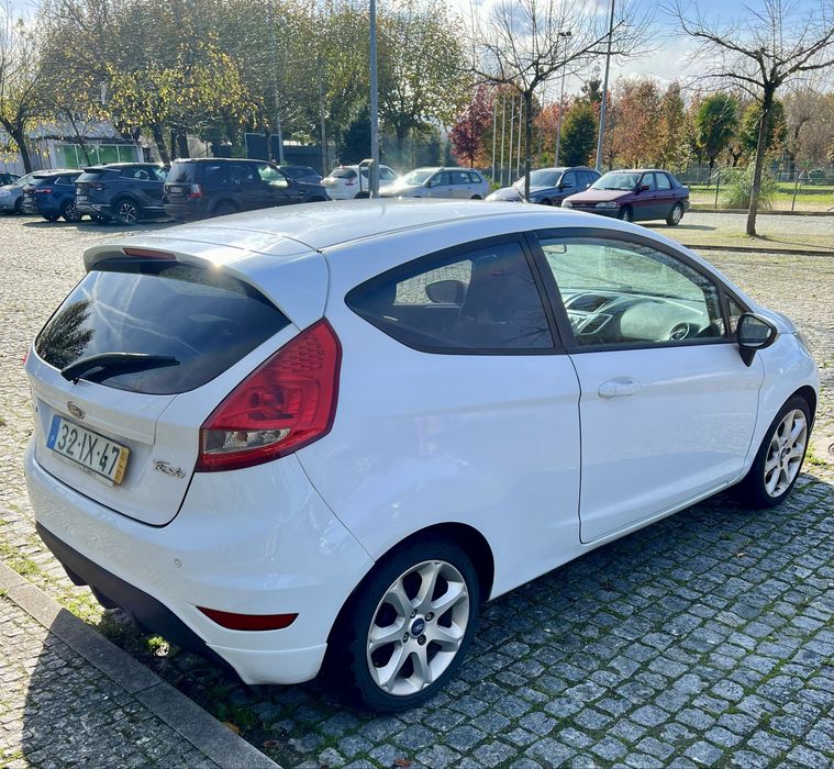 Ford Fiesta 1.4 TDCi — 2009 | Kit desportivo original | — photo 3