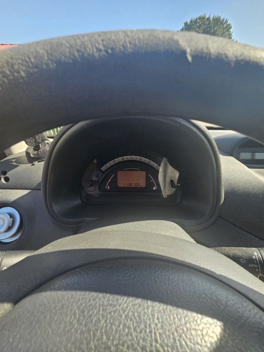 Citroën C3 - ótimo primeiro carro