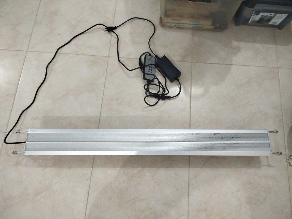 Calha de iluminação aquariofilia