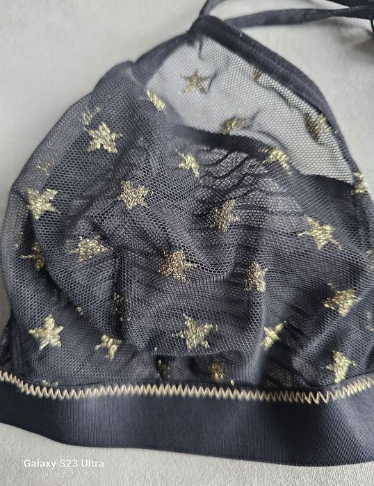 Komplet stanik 75B stringi L
