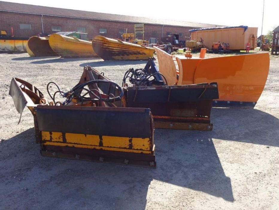 Pług do śniegu Tellefsdal Schmidt odśnieżny regulowany V hydrauliczny