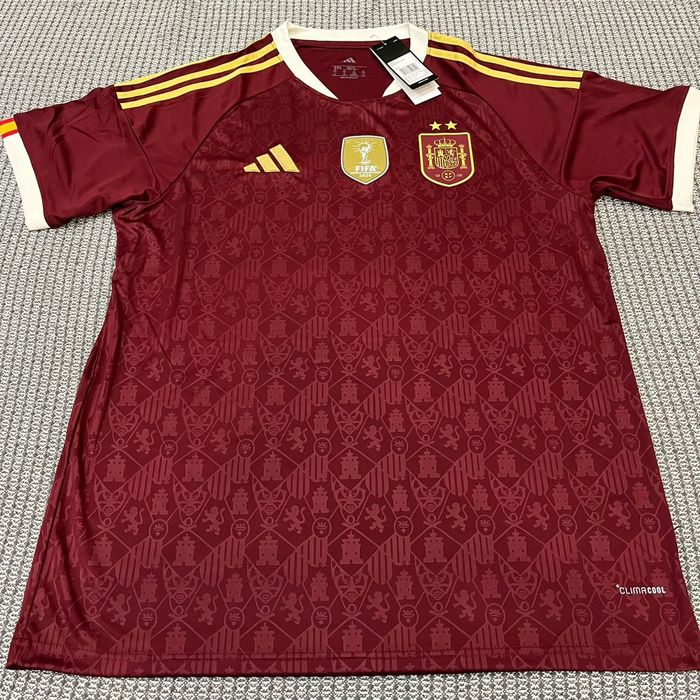 Camisola / Camisa Seleção Espanhola (Espanha) - Edição Especial Vermelho Bordeaux / Dourado - Nova