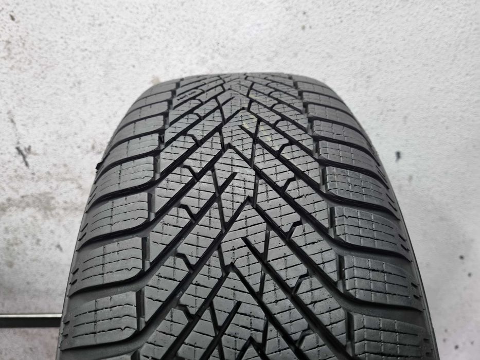 215/55/17 98V Pirelli Cinturato Winter 2 Dot.3722R POJEDYNCZA