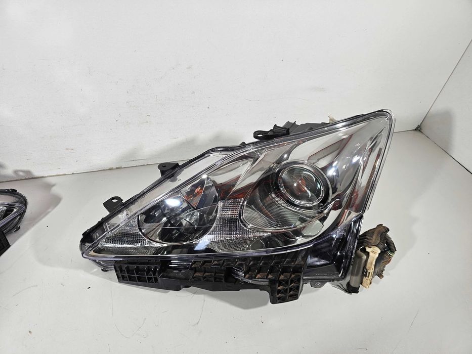 Lexus IS II IS220 IS250 Lampy Przód Przednie Komplet Lewa + Prawa Europa IGŁA
