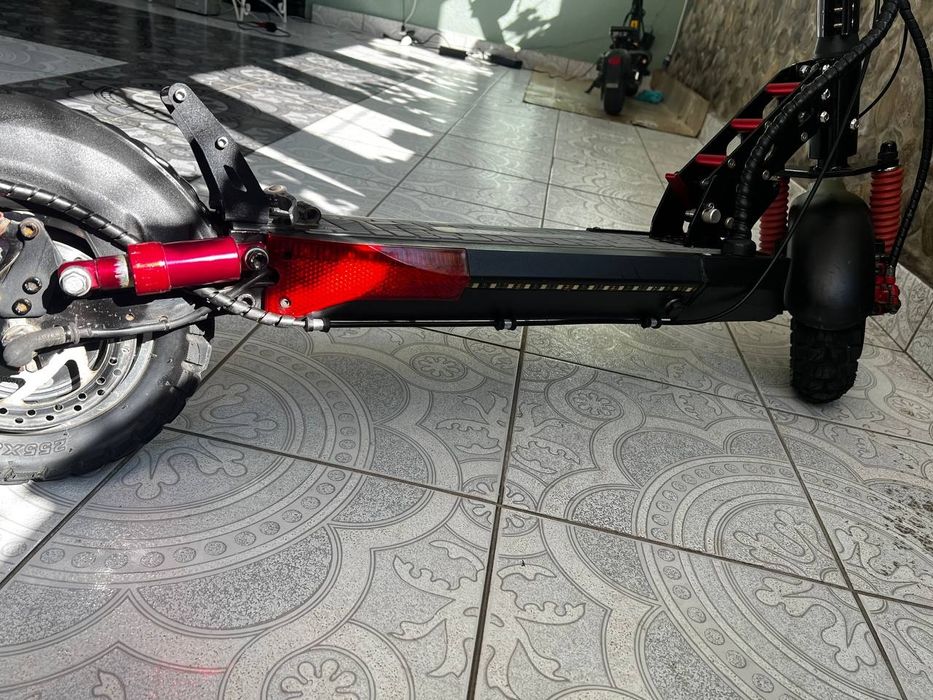 Електросамокат KUGOO KIRIN M4 PRO