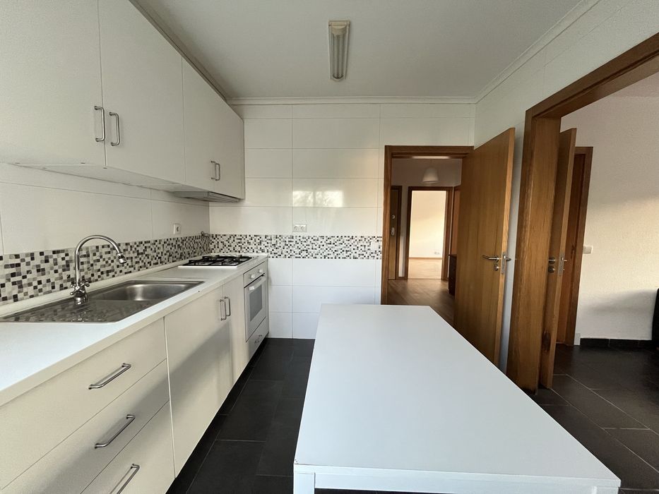 Arrenda-se T2 Centro Viseu