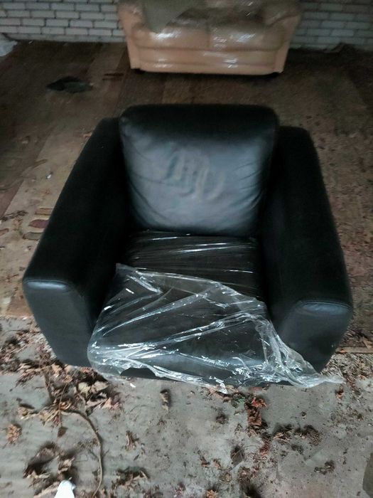 Продам крісло за 2800-натуральна шкіра гарної якості
